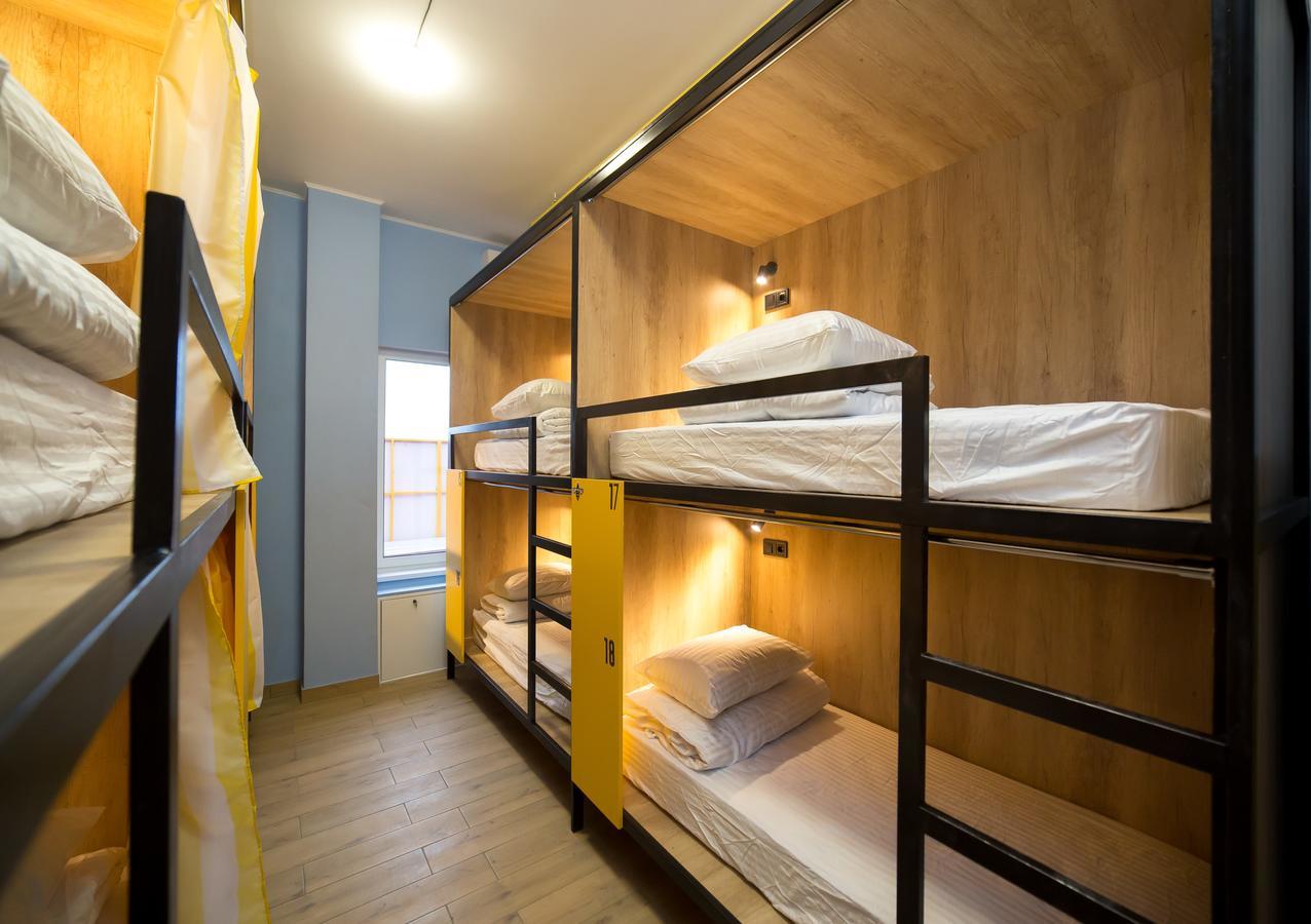 Hotel Bee Station 키예프 외부 사진